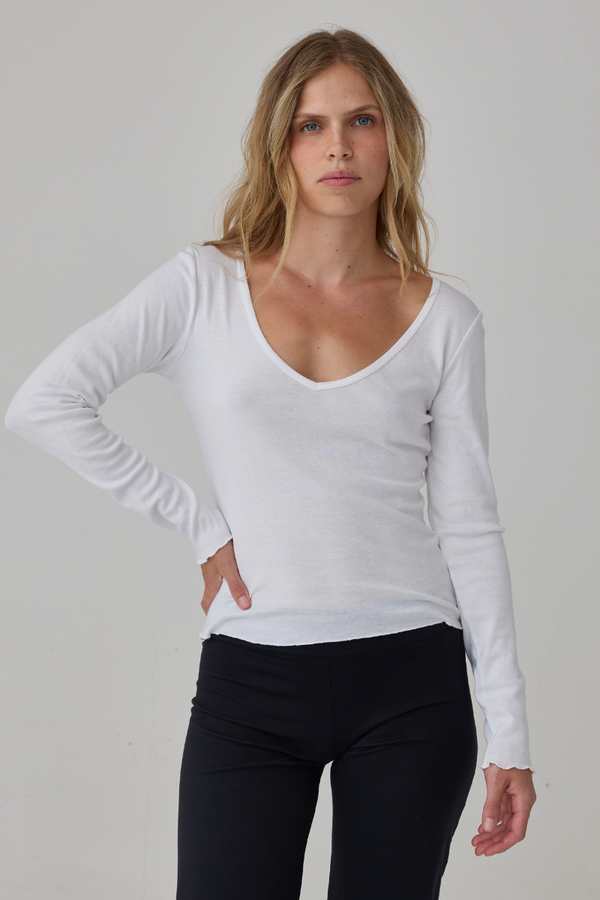 Vicki V-Neck Longsleeve Tee