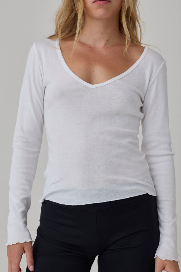 Vicki V-Neck Longsleeve Tee