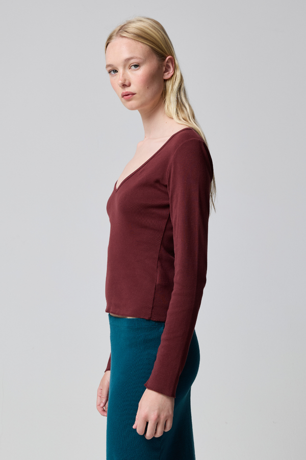 Vicki V-Neck Longsleeve Tee